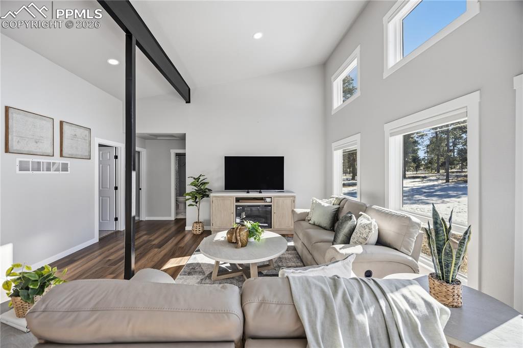 Image 8 of 47: Living Room