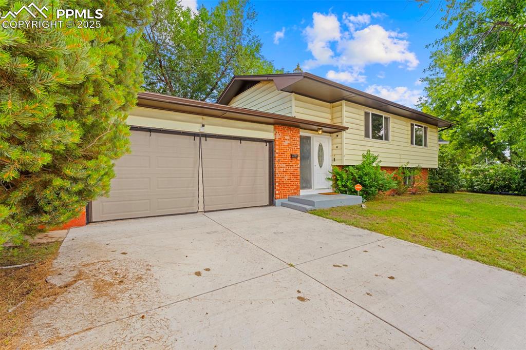 Image 2 of 23: Front of Structure