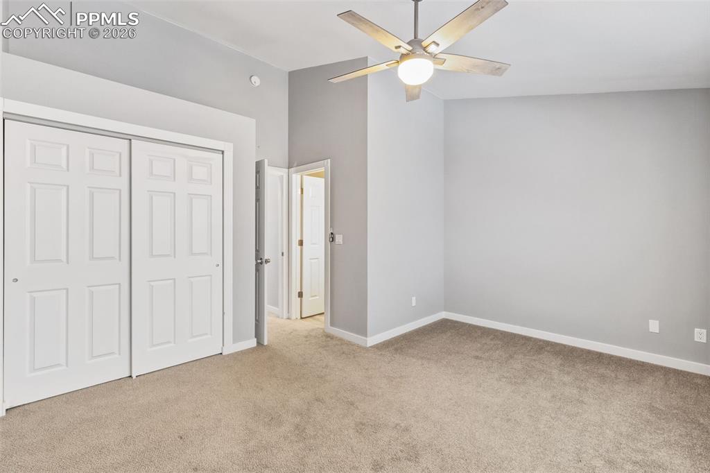 Image 32 of 43: Bedroom