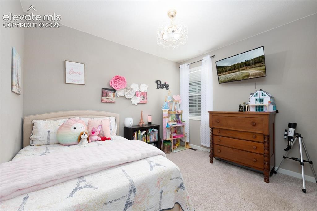 Image 21 of 44: Bedroom