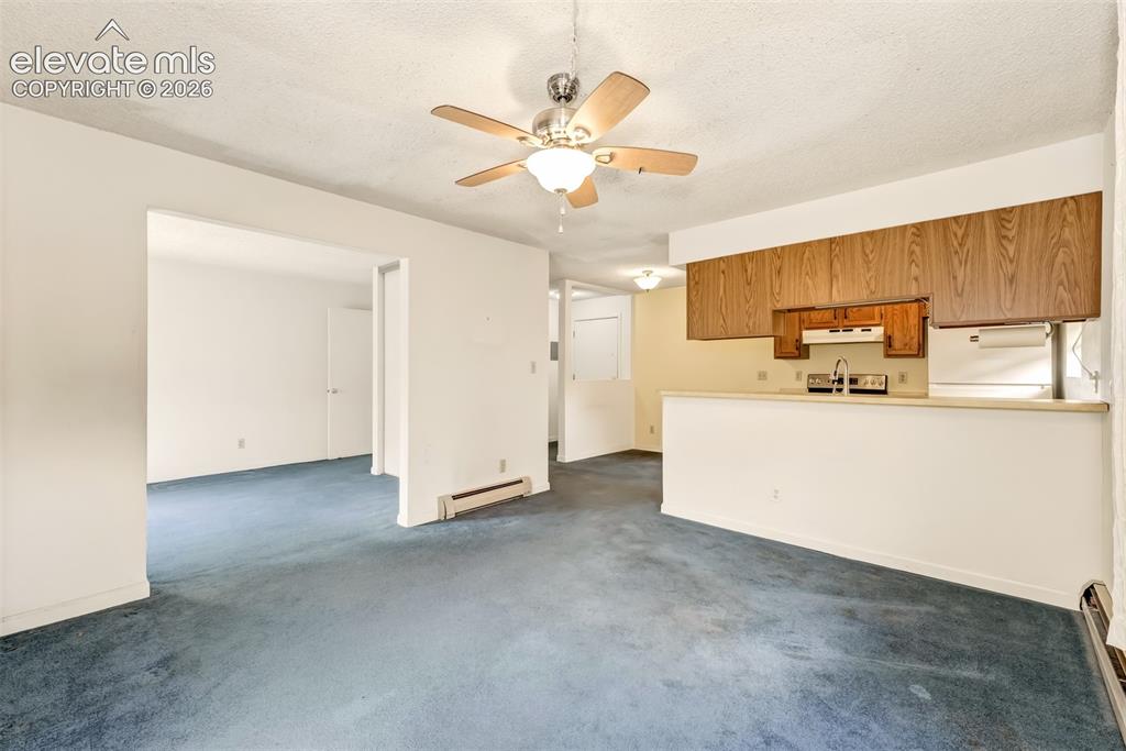 Image 14 of 24: Living Room