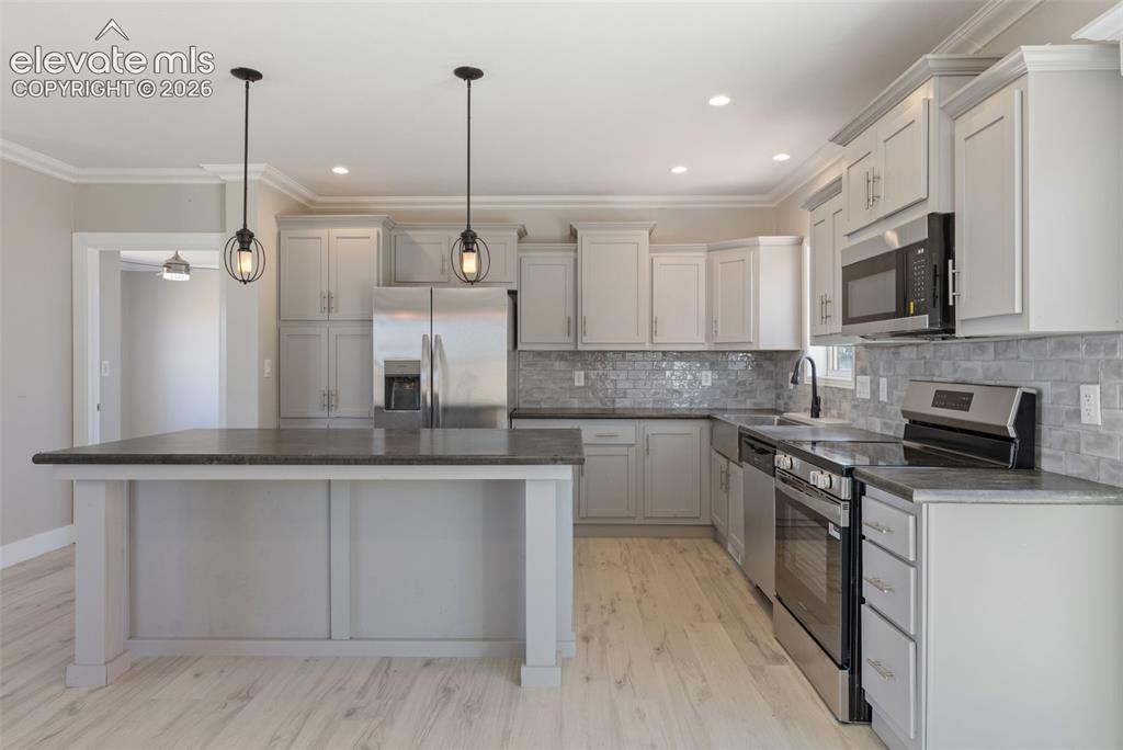 Image 12 of 38: Kitchen
