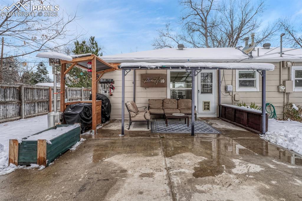 Image 37 of 50: Back of Structure