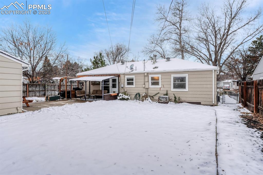 Image 42 of 50: Back of Structure