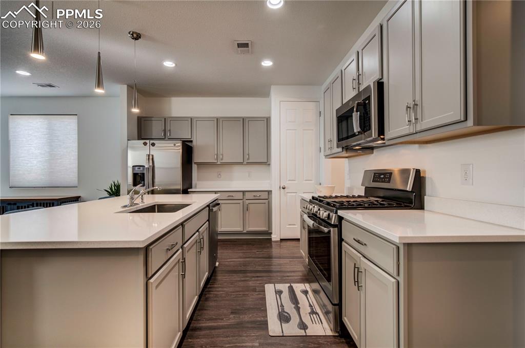 Image 11 of 43: Kitchen