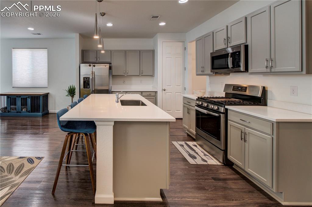 Image 13 of 43: Kitchen