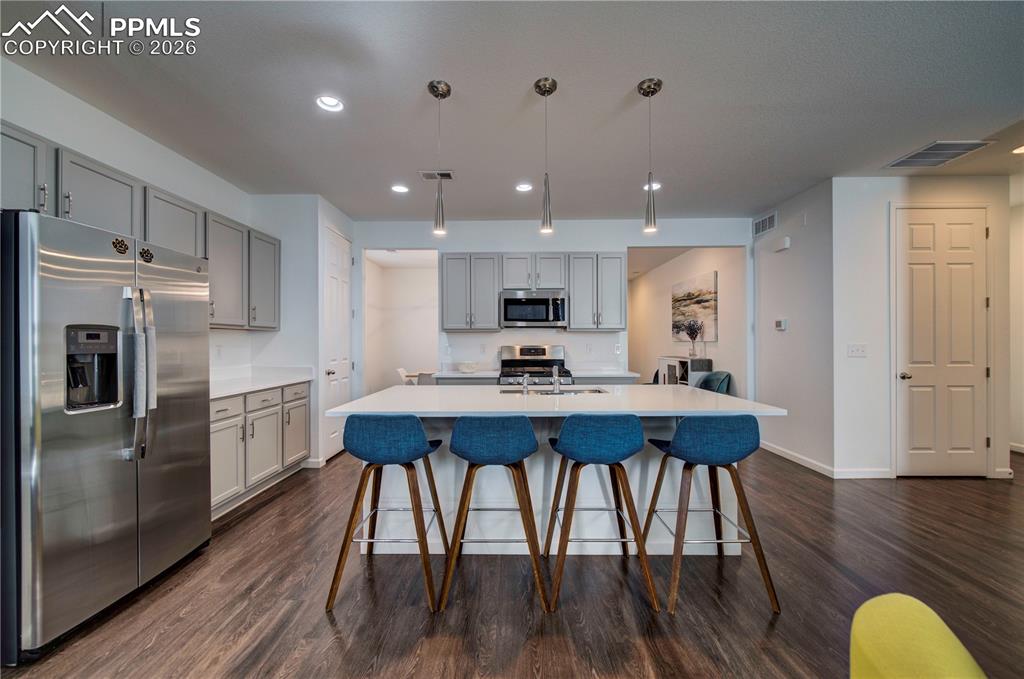 Image 16 of 43: Kitchen