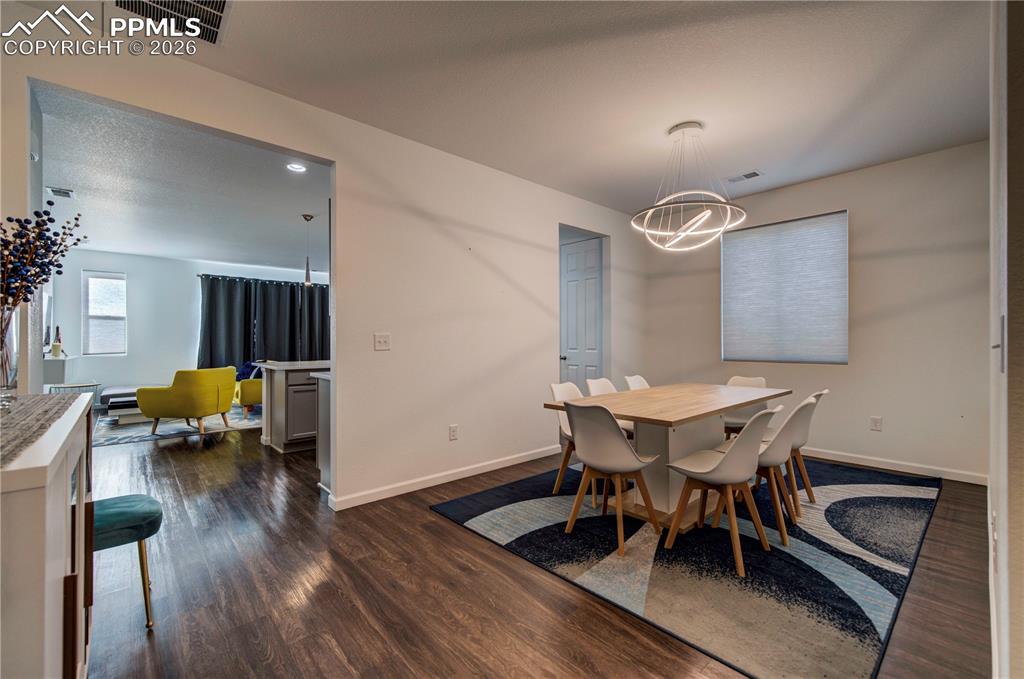 Image 4 of 43: Dining Area