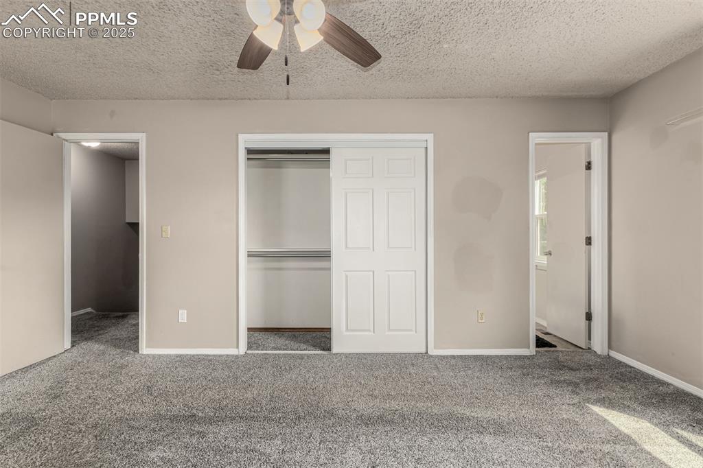 Image 18 of 43: Bedroom