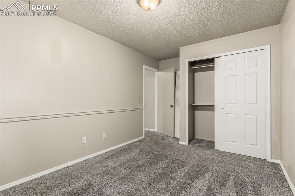 Image 22 of 43: Bedroom