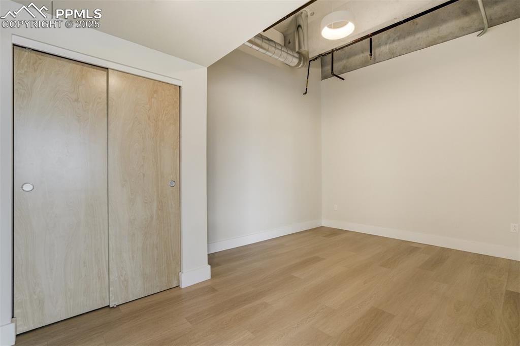 Image 18 of 39: Master Bedroom