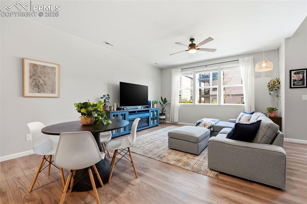 Image 6 of 42: Dining Area