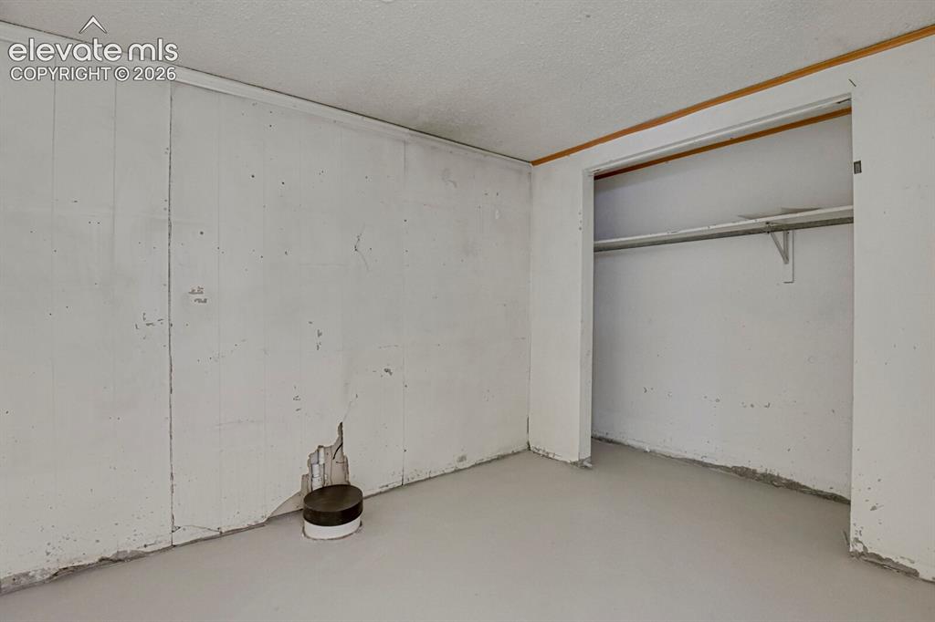 Image 31 of 46: Basement Bonus Room (no egress)