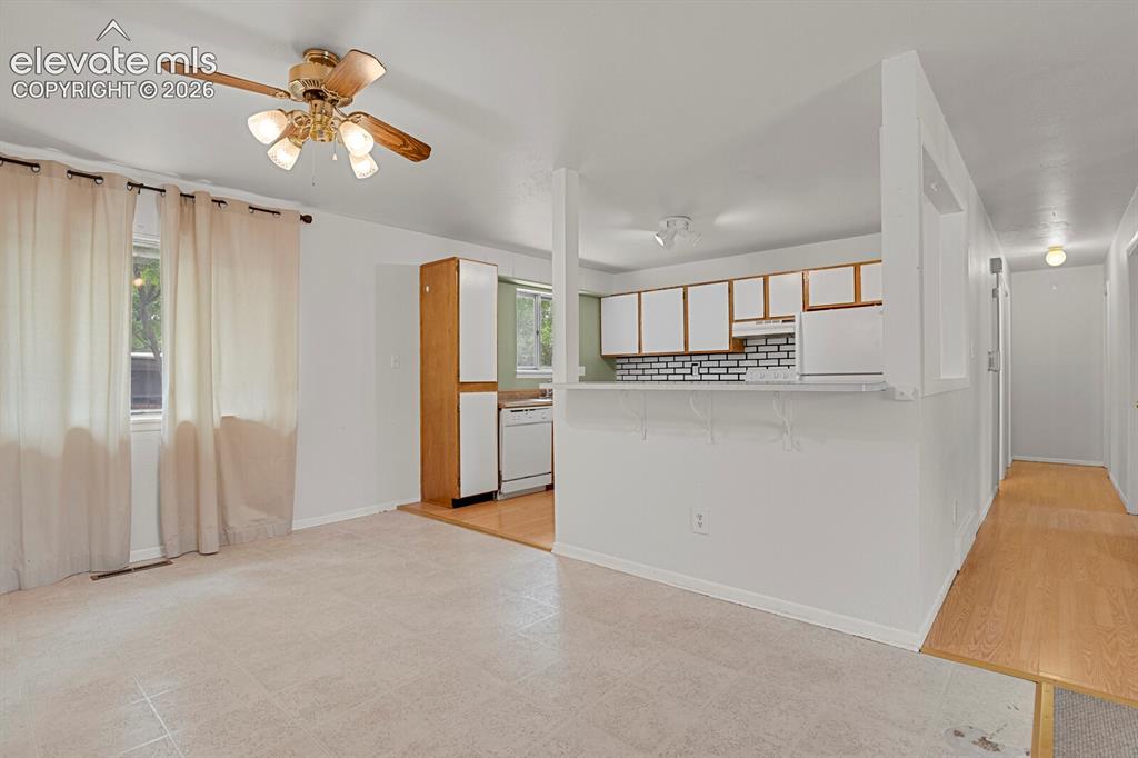 Image 9 of 46: Dining Room