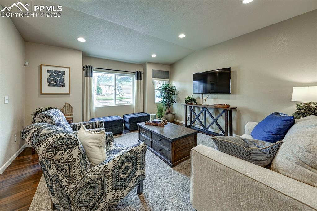 Listing 3787331, Image 3 of 13