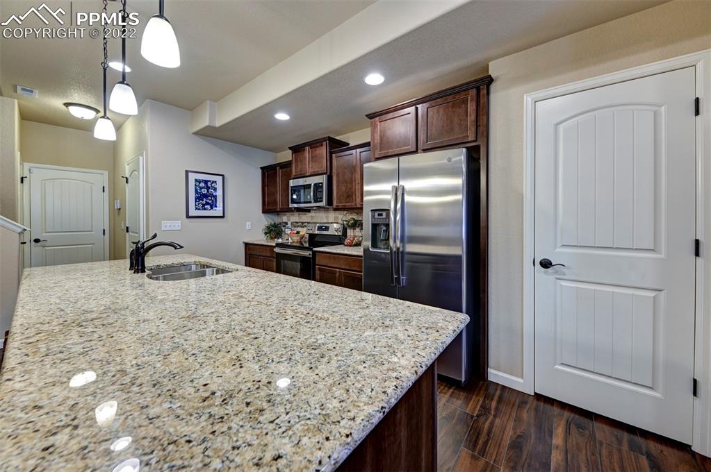 Listing 3787331, Image 8 of 13