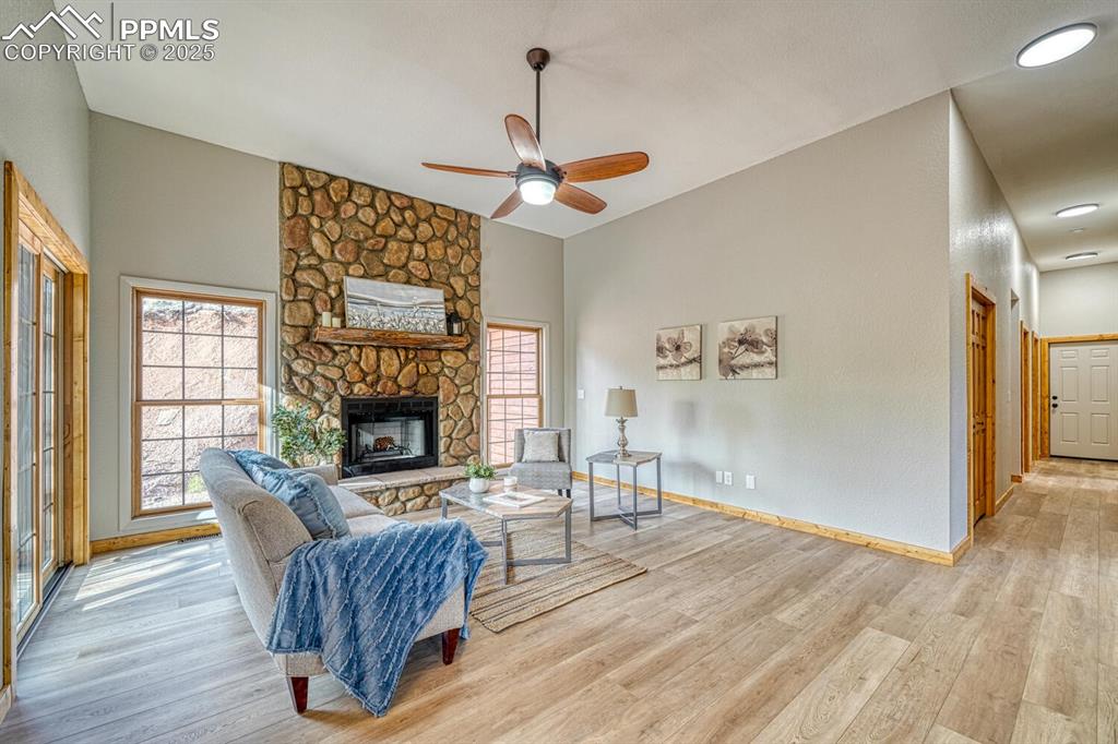 Image 13 of 48: Living Room
