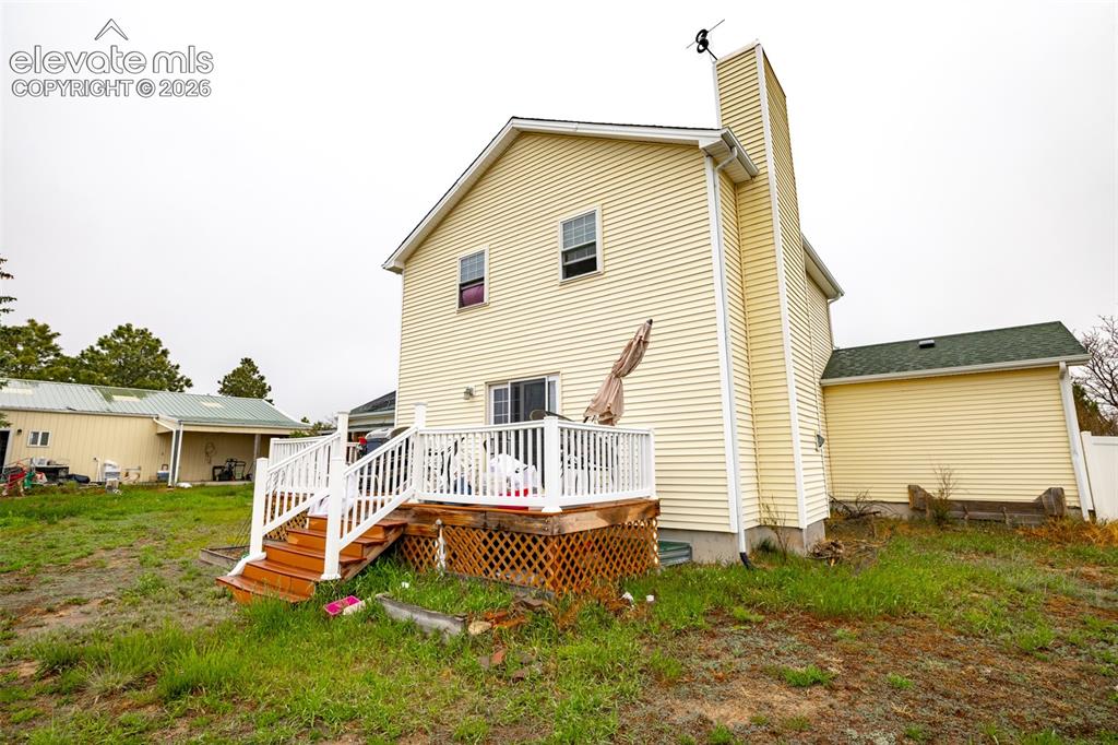 Image 6 of 13: Back of Structure