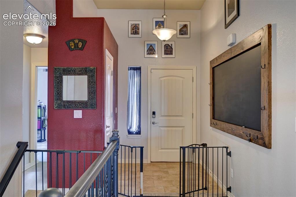 Image 8 of 50: Entry