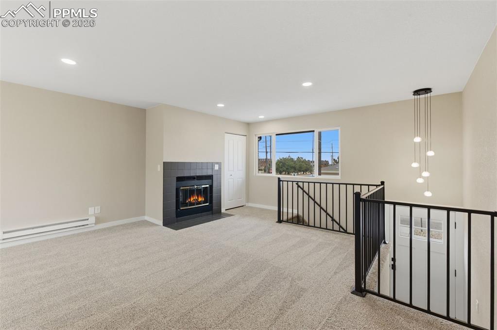 Image 5 of 23: Living Room