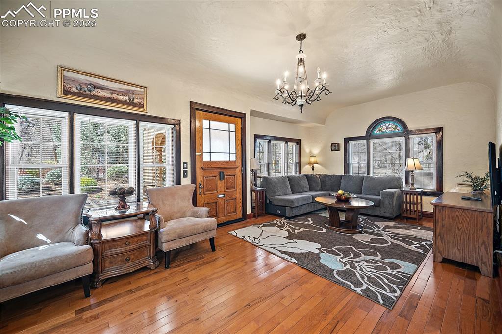 Image 13 of 48: Living Room