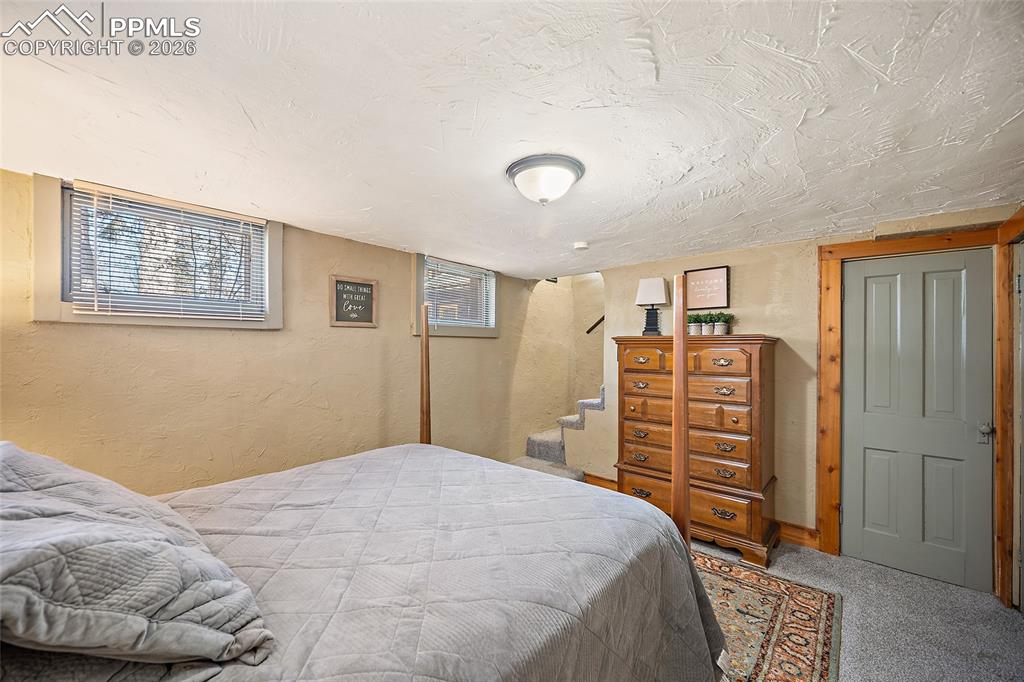 Image 16 of 48: Bedroom