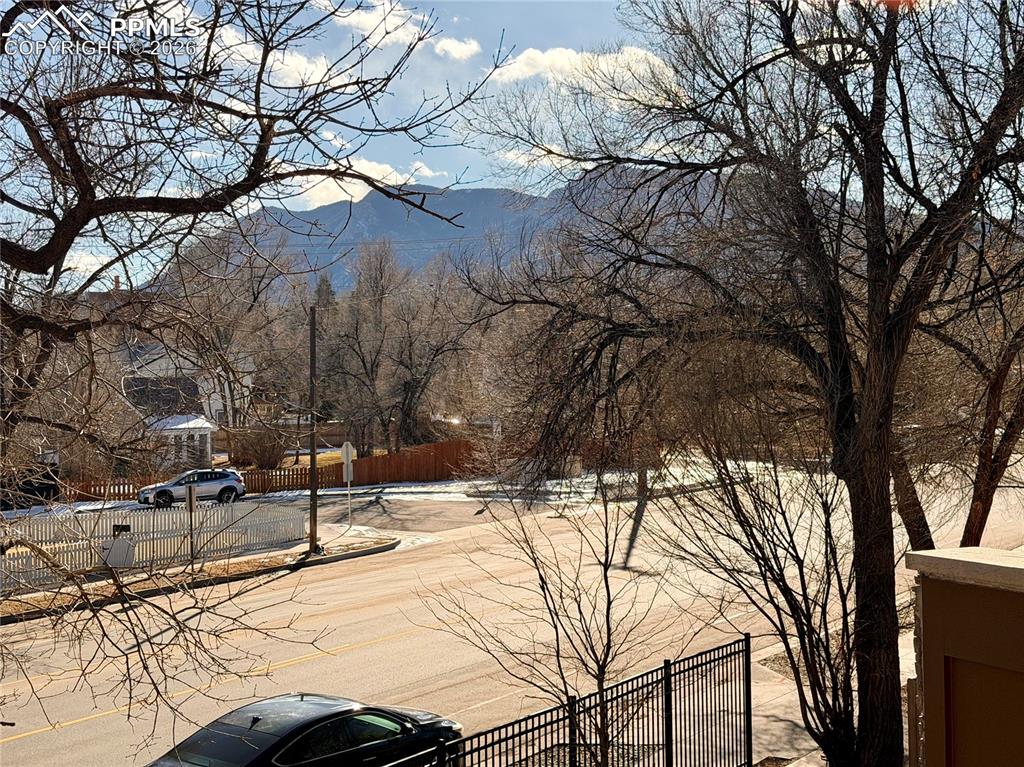 Image 4 of 42: Mountain View!