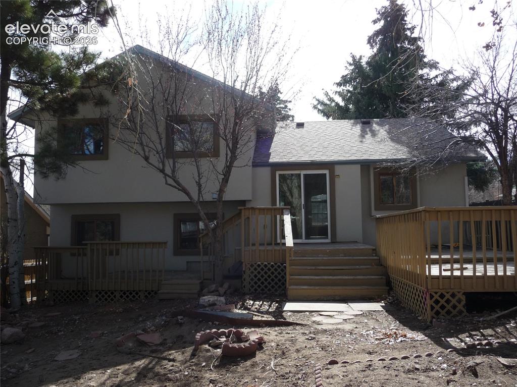 Image 18 of 18: Back of home
