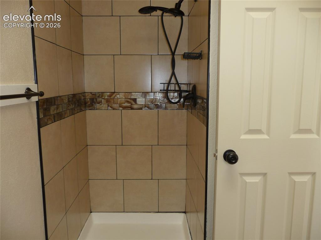 Image 7 of 18: Master bath room