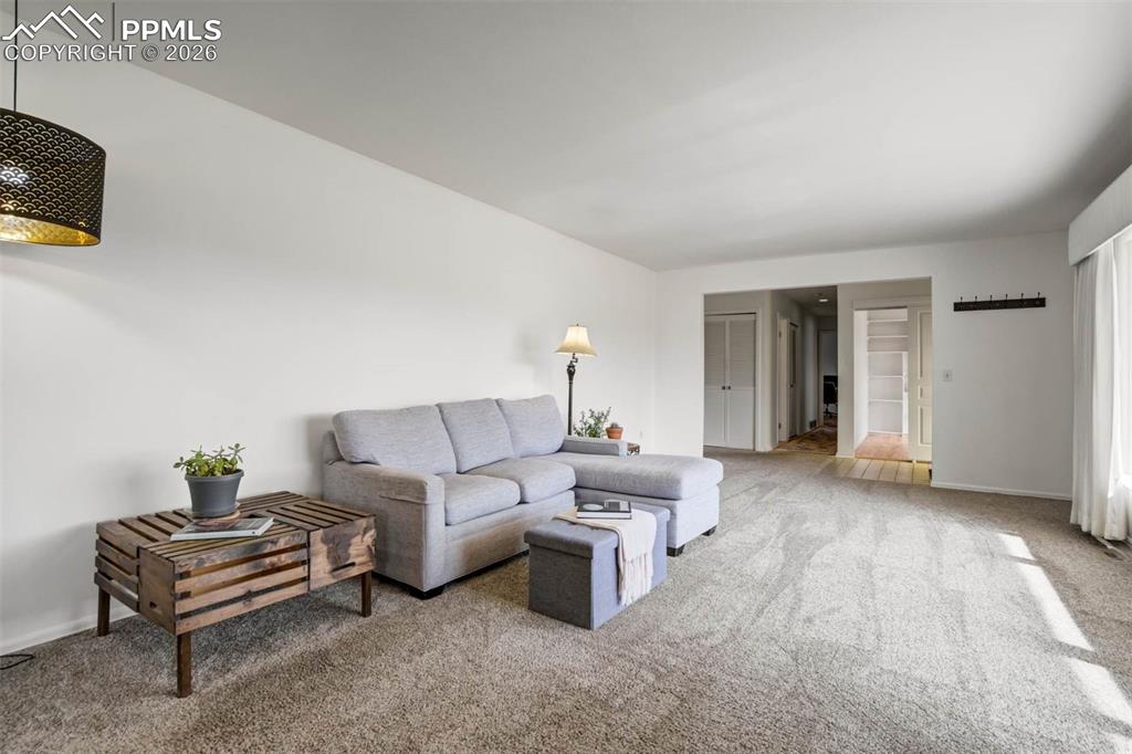 Image 13 of 50: Living Room