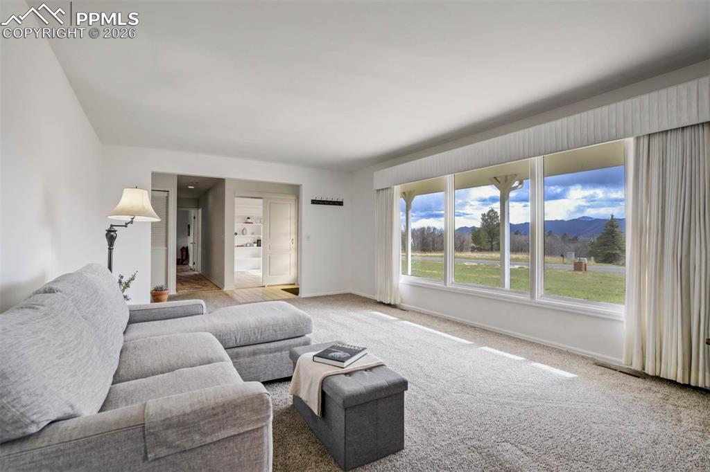 Image 2 of 50: Living Room