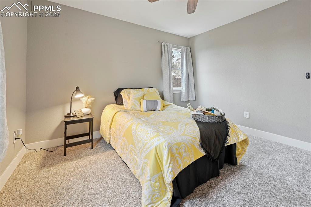 Image 13 of 24: Bedroom