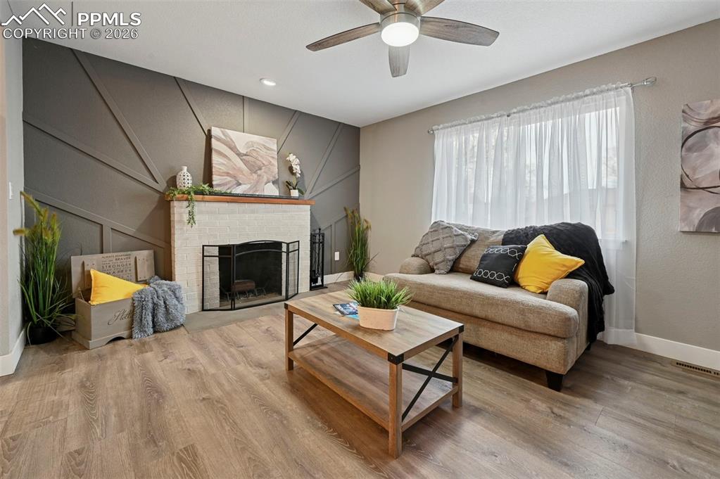 Image 6 of 24: Living Room