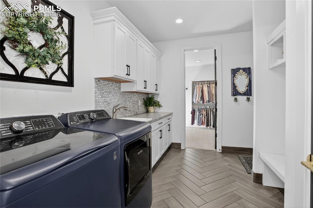Image 25 of 49: Main floor Utility / Mud Room