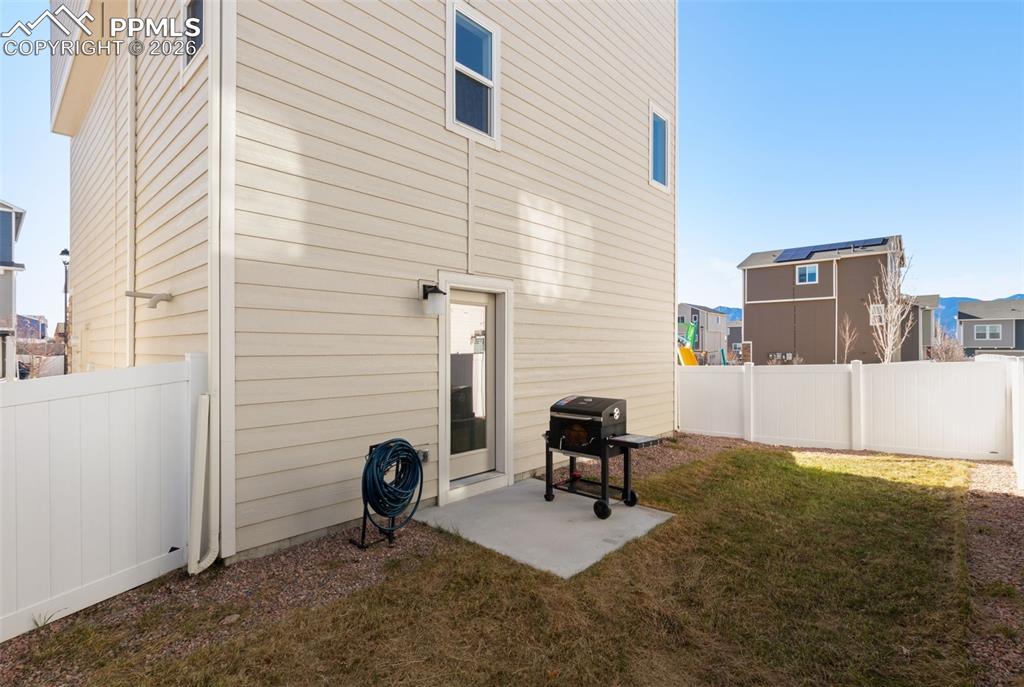 Image 28 of 28: Back of Structure