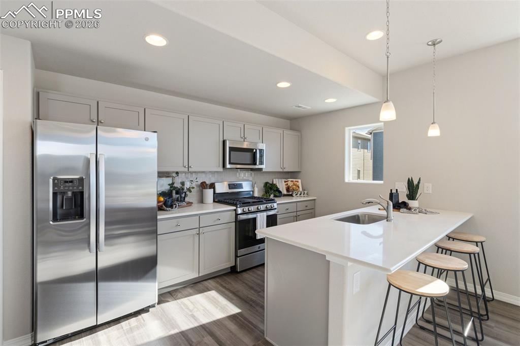 Image 4 of 28: Kitchen