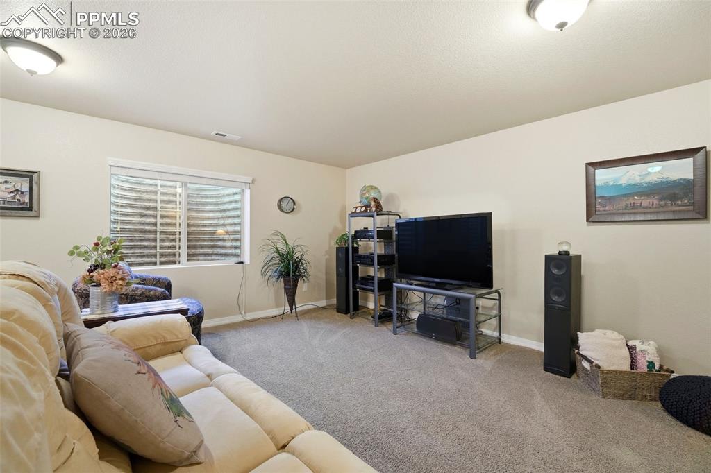 Image 26 of 50: Family Room