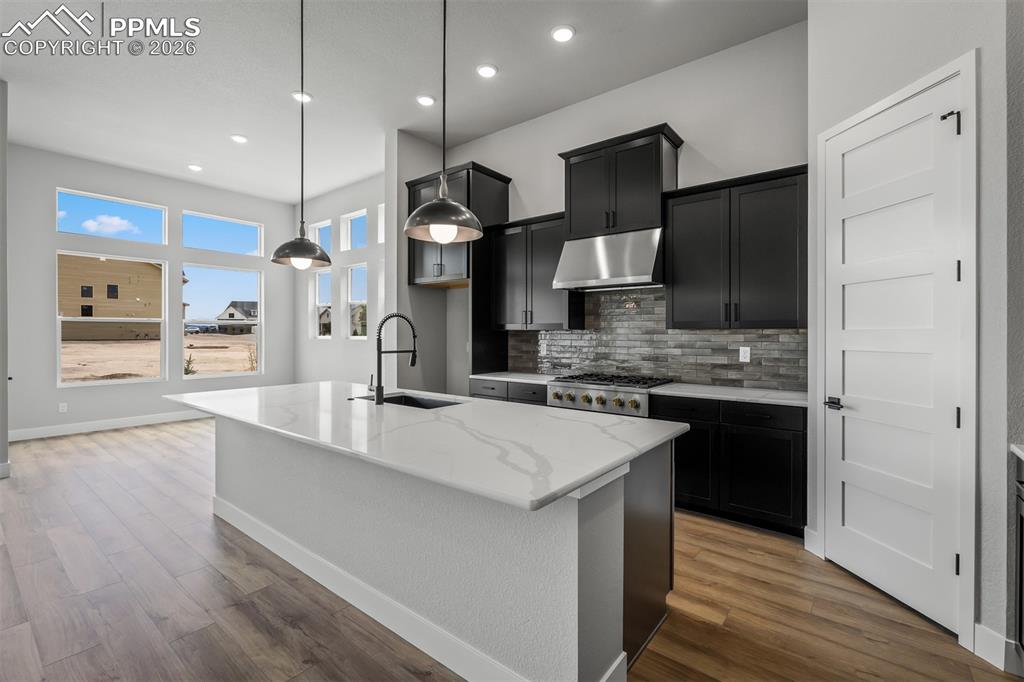 Image 12 of 38: Kitchen