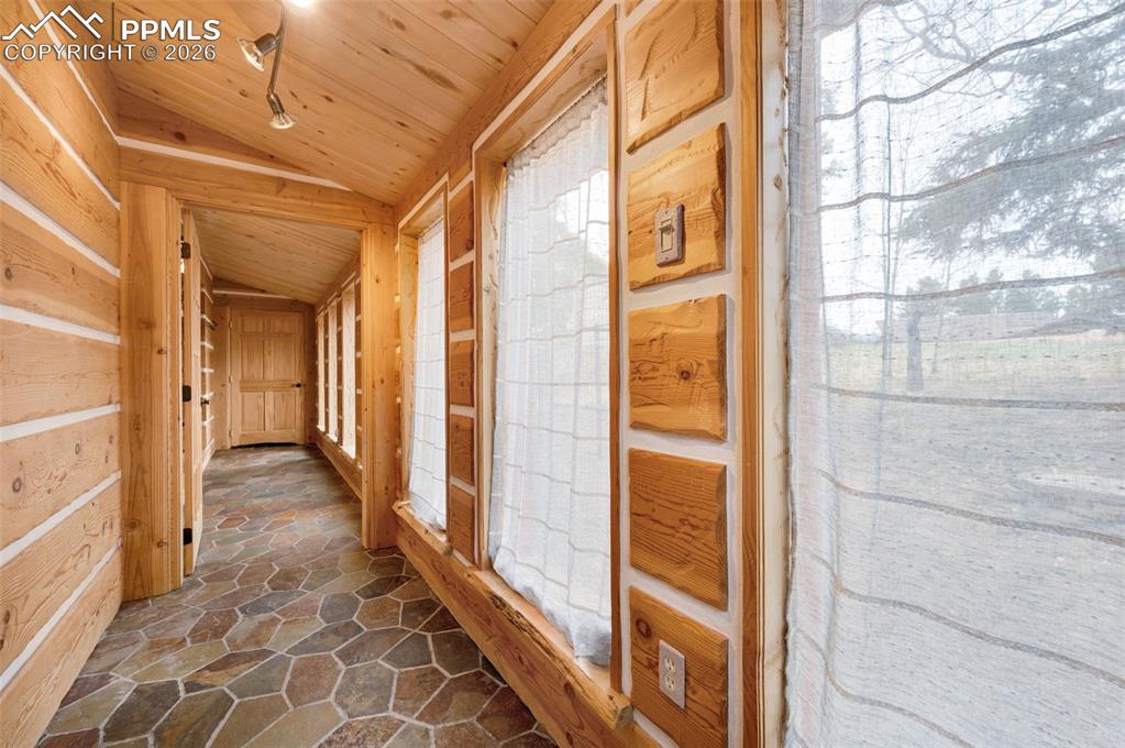 Image 4 of 37: Rocket Preferred Pricing