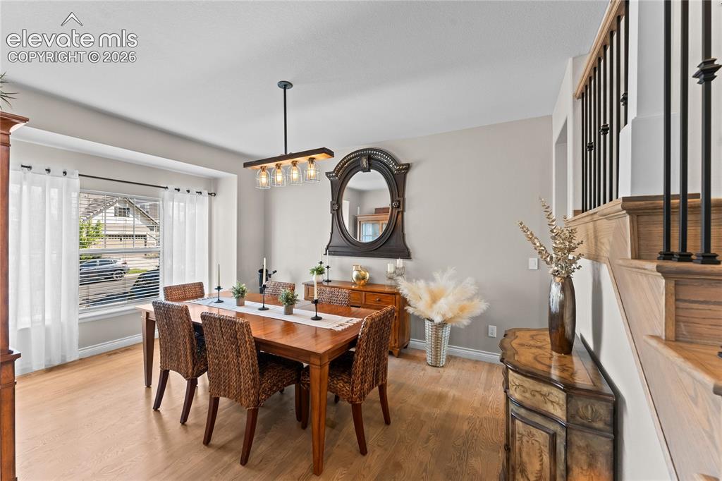 Image 4 of 48: Dining Area