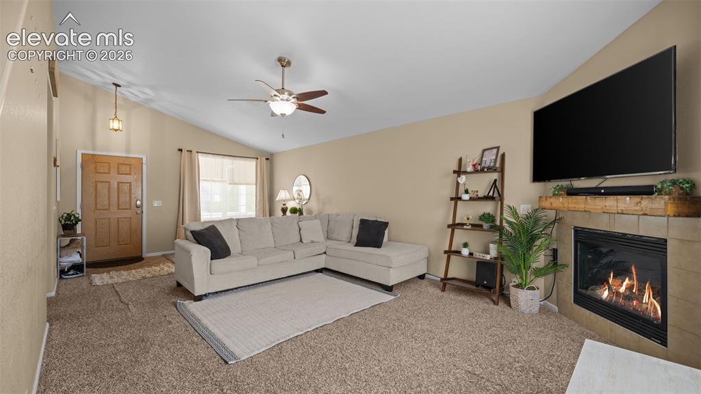 Image 10 of 50: Living Room
