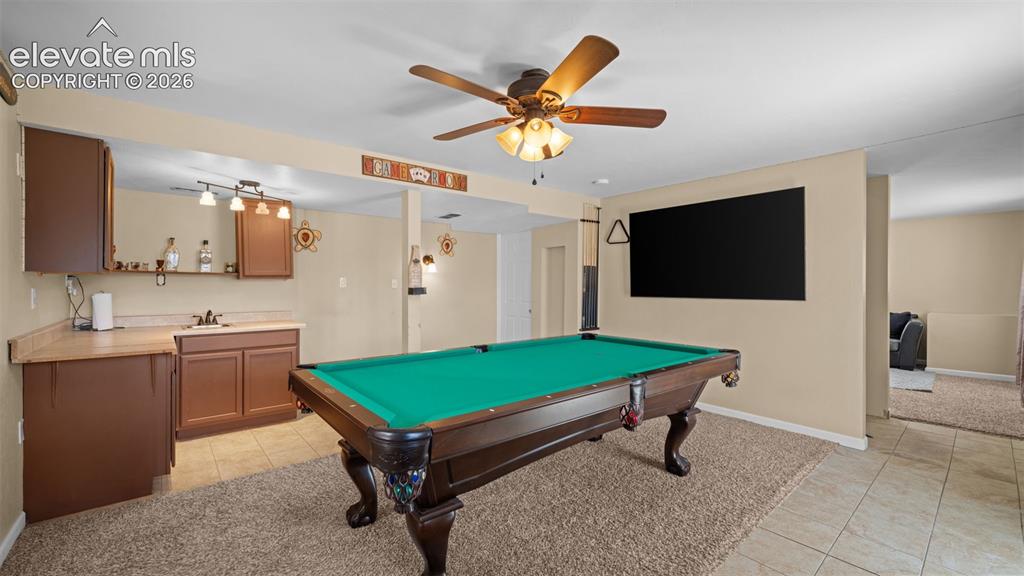 Image 36 of 50: Family Room