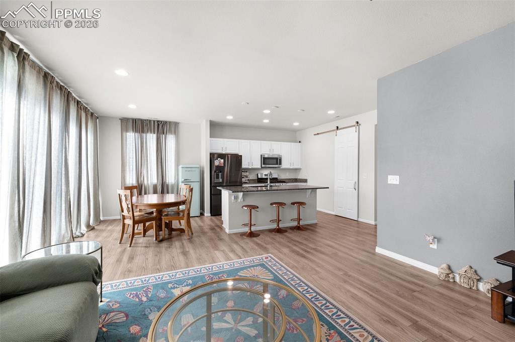 Image 15 of 44: Living Room