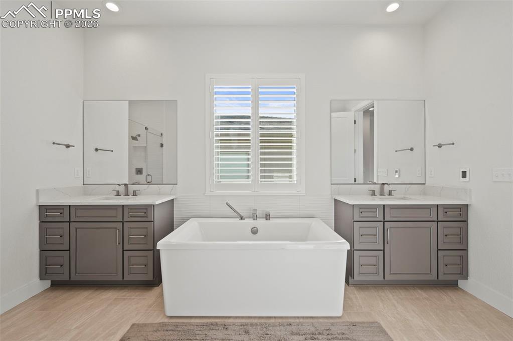 Image 19 of 50: No Description Available