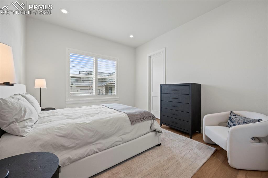 Image 25 of 50: No Description Available