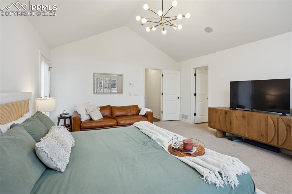 Image 14 of 49: Bedroom