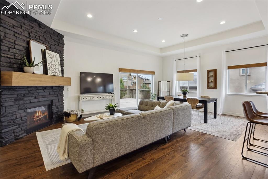 Image 8 of 49: Living Room