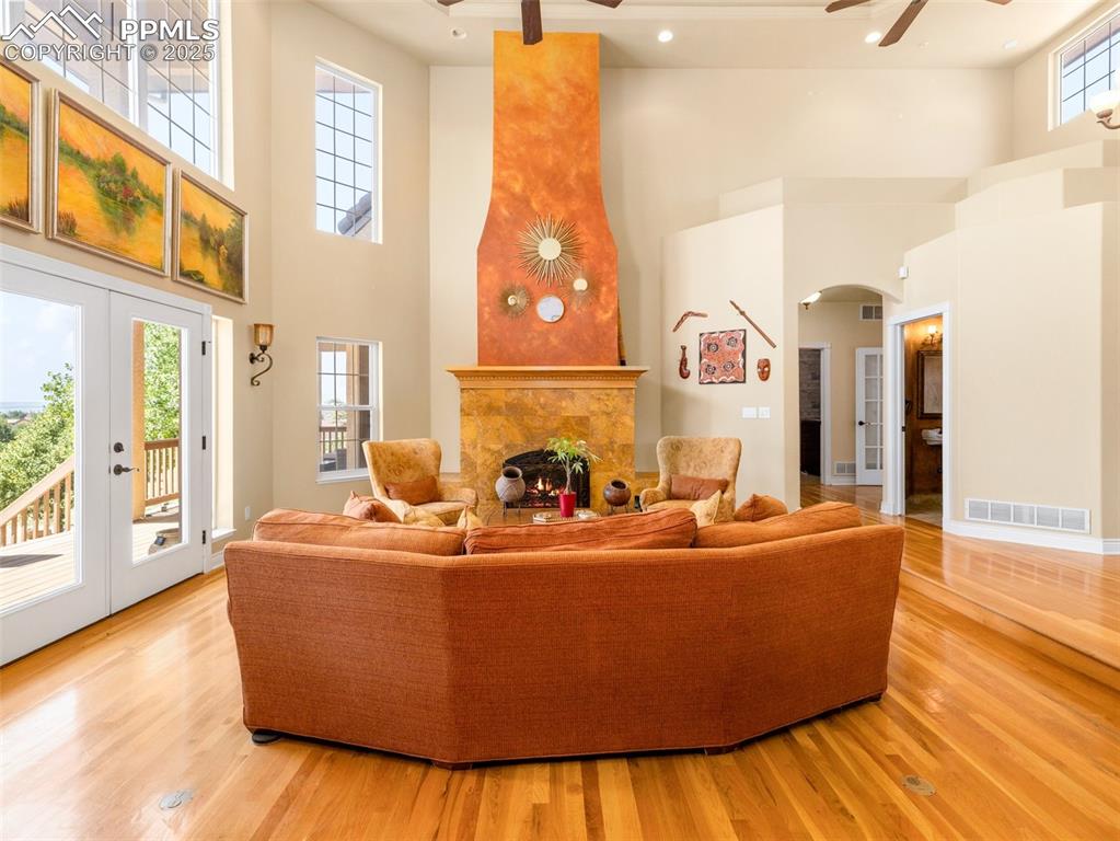 Image 9 of 44: Living Room