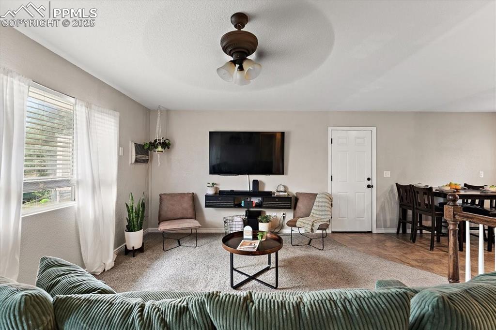 Image 3 of 37: Living Room