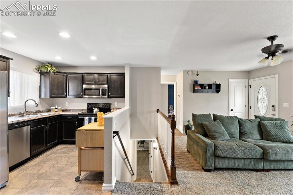 Image 6 of 37: Kitchen